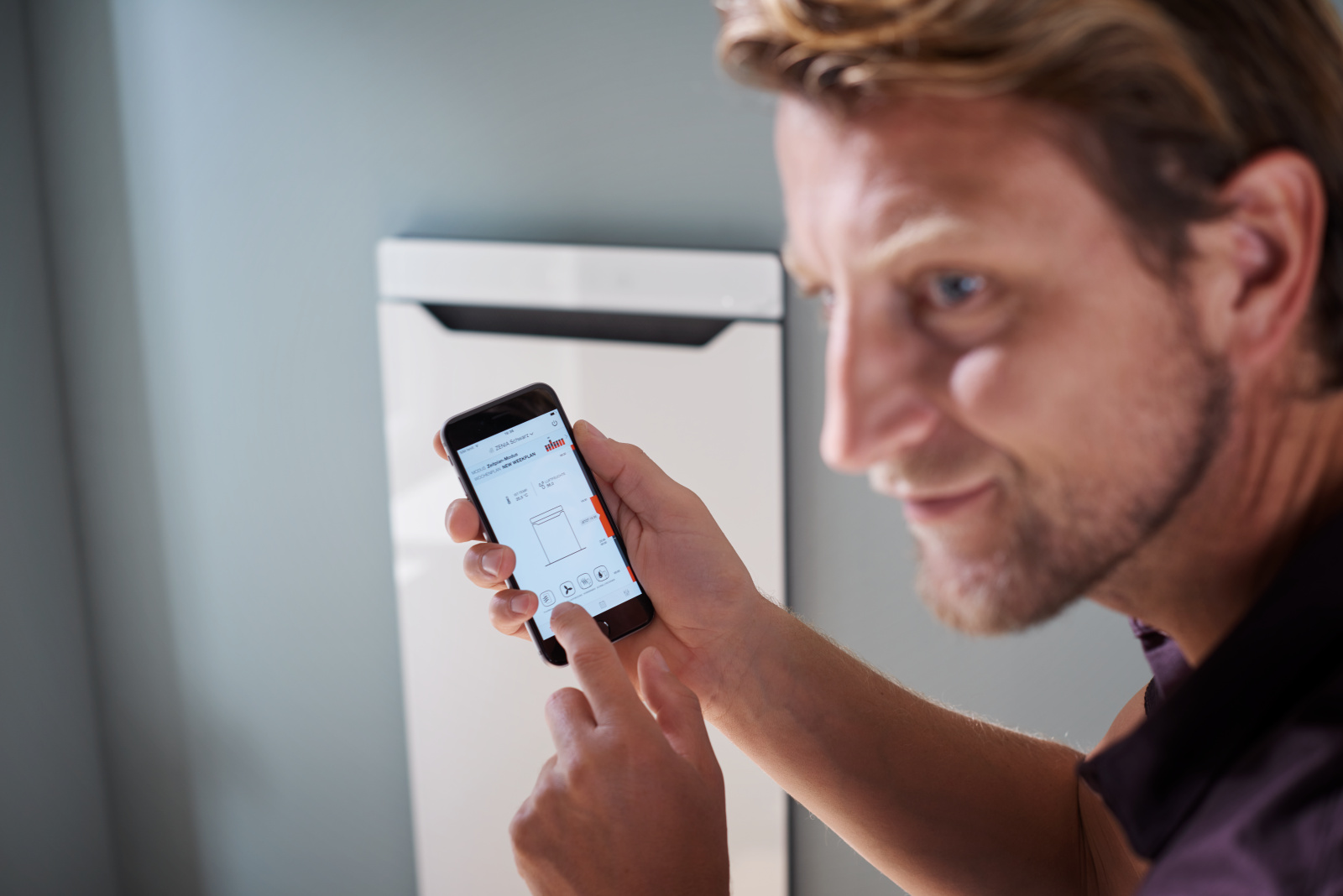 Zehnder_StudioCollection_RAD_Zenia-app-003.tif Se connecter avec un seul compte