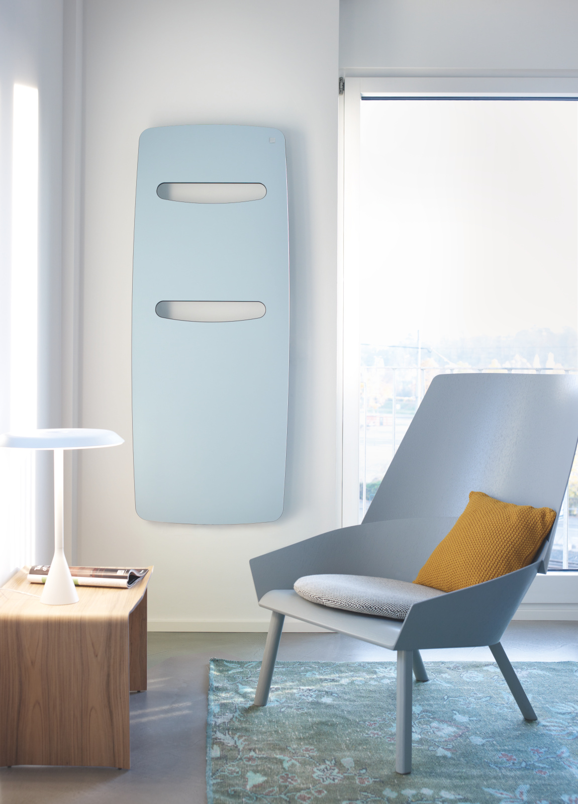 Zehnder_RAD_Vitalo-Spa_zoom_pacific blue_without connections Rendering Decorative radiator Front view