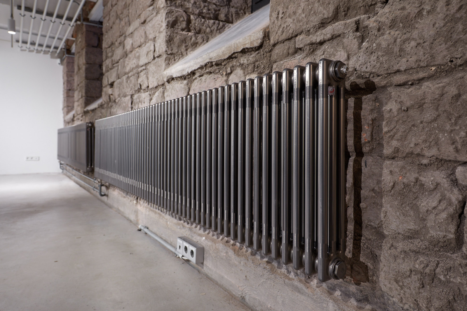 Zehnder-RAD-Charleston-Reference-Tonofenfabrik-003 Reference Zehnder Charleston Decorative radiator Front view