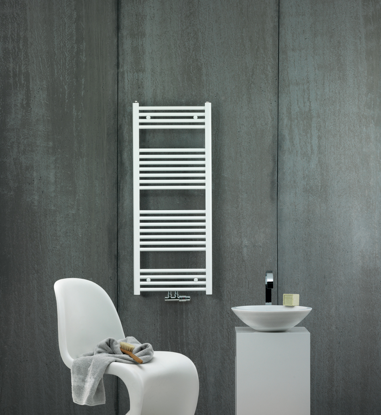 Rendering Zehnder Aura Decorative radiator Front view