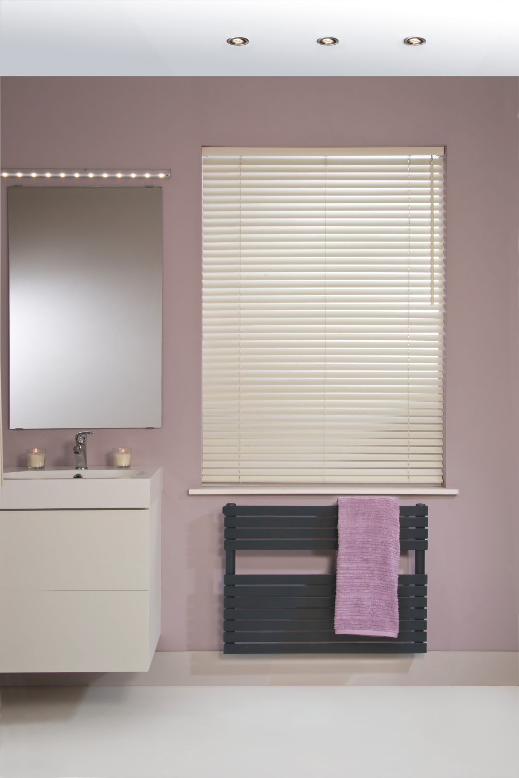 Zehnder_RAD_Ax-Spa_under window room set volcanic_2  Ax Spa Decorative radiator Front view