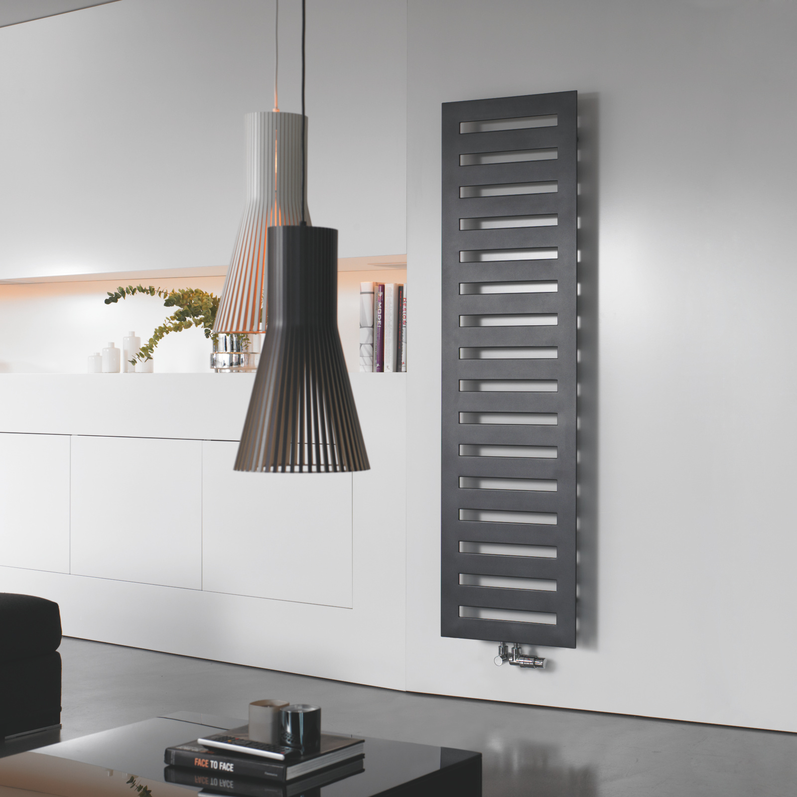 Zehnder_RAD_Metropolitan-HY_livingroom_black_print+web Rendering Decorative radiator Front view